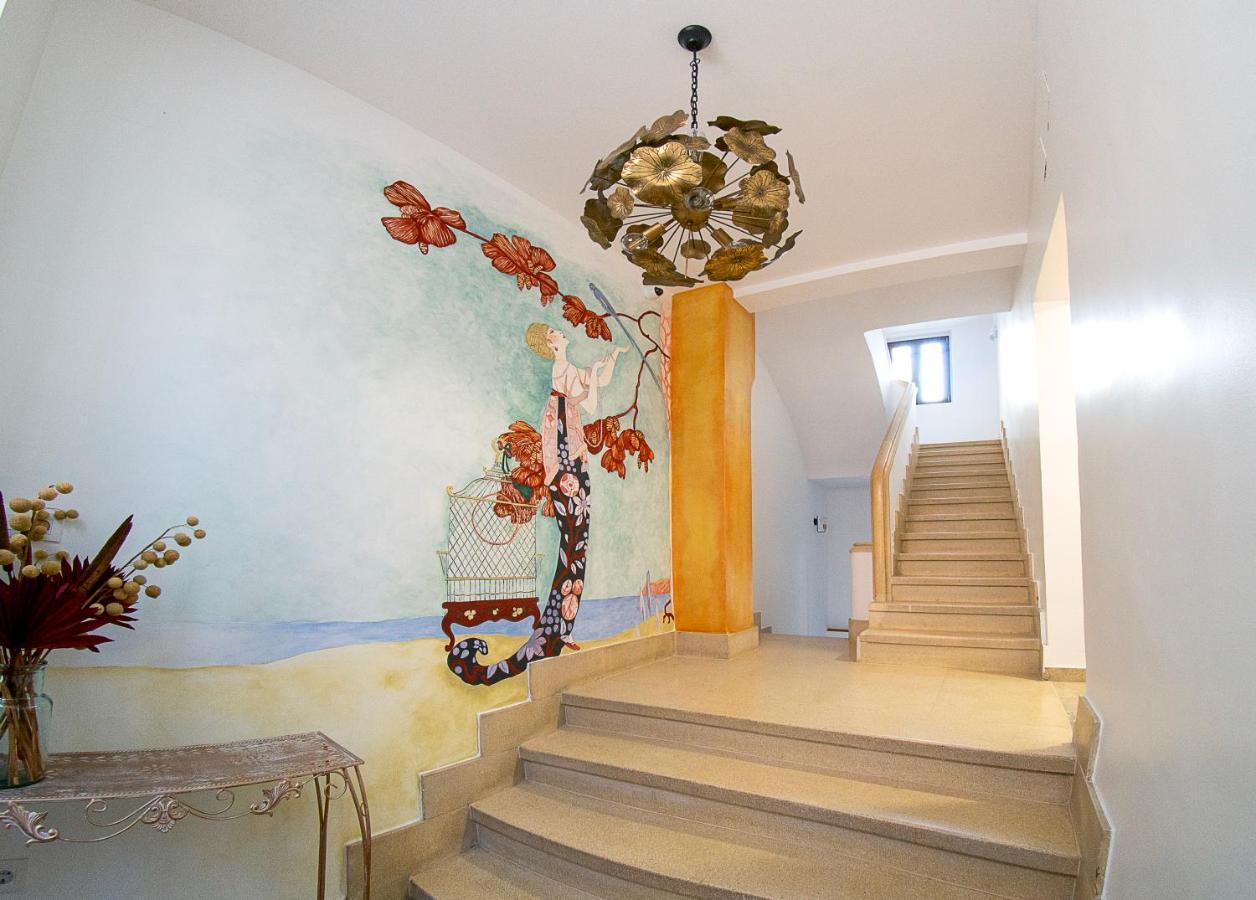 Cervantes 5 Collection - Greco Aparcamiento En El Edificio 托萊多 外观 照片