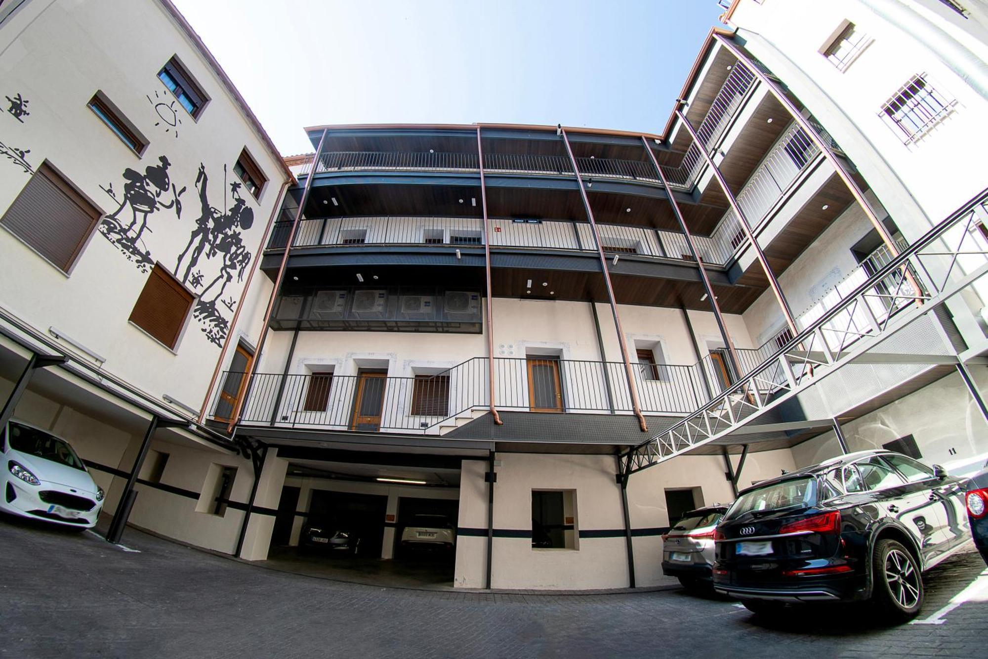 Cervantes 5 Collection - Greco Aparcamiento En El Edificio 托萊多 外观 照片