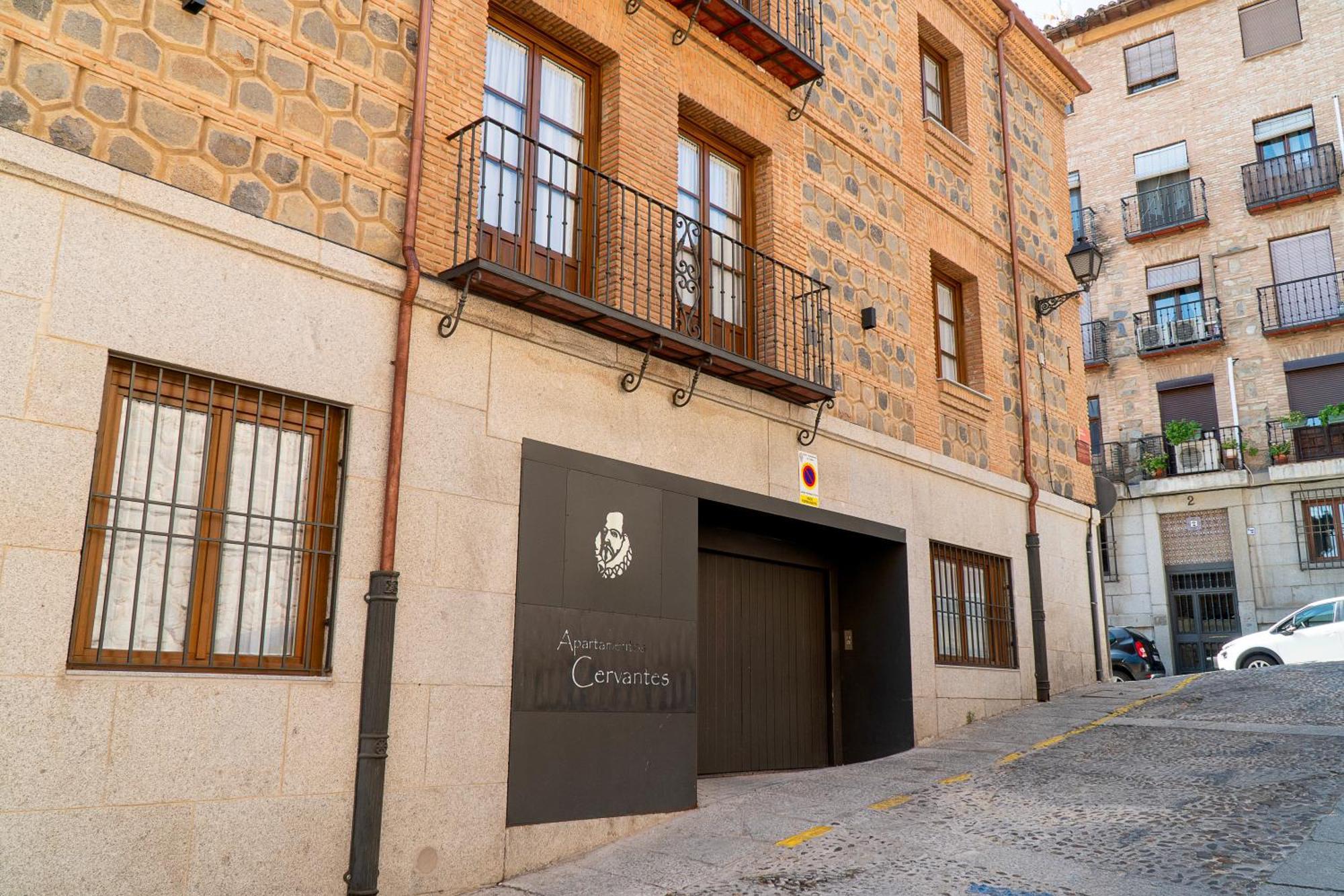 Cervantes 5 Collection - Greco Aparcamiento En El Edificio 托萊多 外观 照片